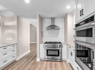 343 Oaklake Ln, Niceville, FL 32578