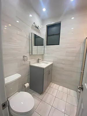 Rented by Urban Real Estate Property Group Inc | media 2