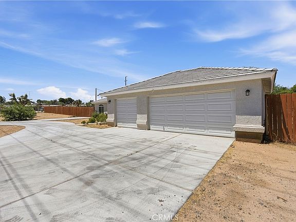 2nd image of 8984 Peach Ave