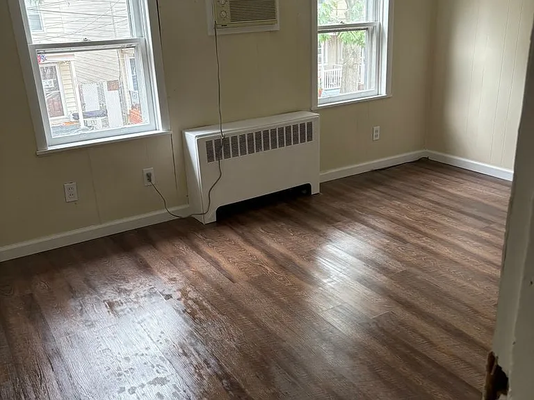 234 Franklin St — Photo 15