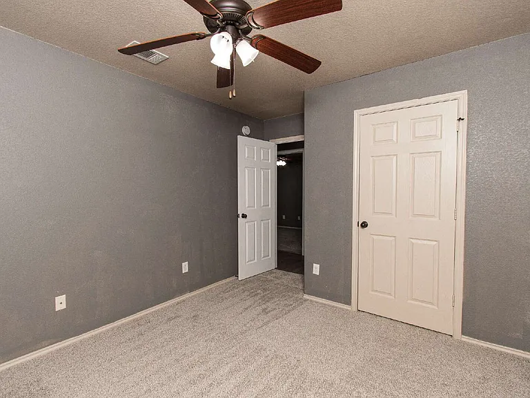 3200 Alamocitos Creek Dr — Photo 17