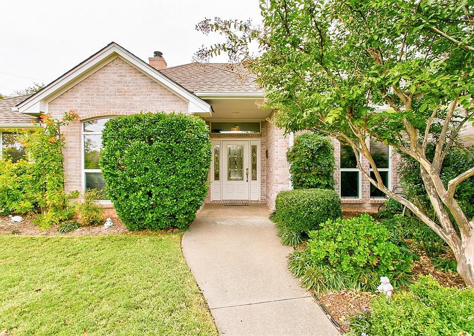 1st image of 3911 Monterrey Dr