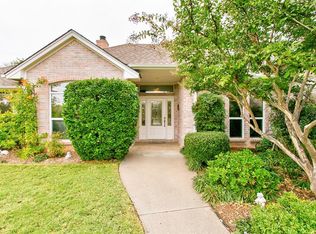 3911 Monterrey Dr, Granbury, TX 76049
