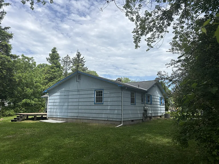 39 Huntington Rd — Photo 20