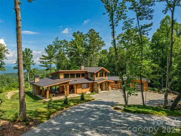 30 Banks Ln, Brevard, NC 28712