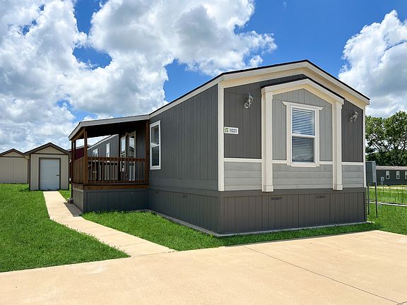 Home 1021 Conchas St