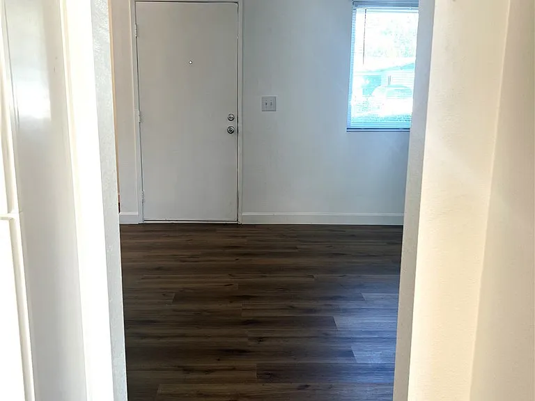 133 Francesca Dr — Photo 43
