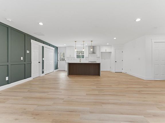 3rd image of 71 Old Teal Rd