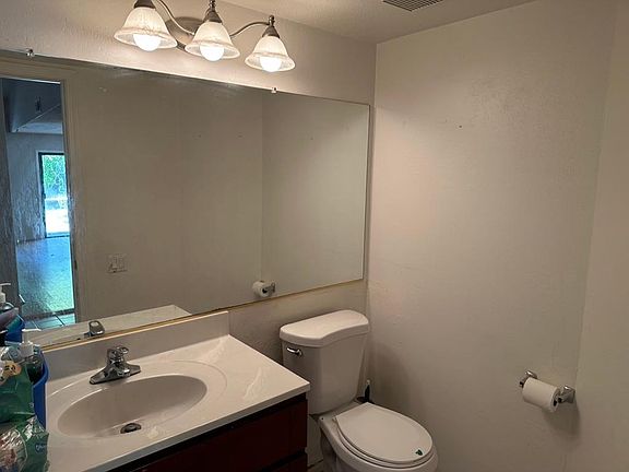 2nd image of 12 Rainbow Cir