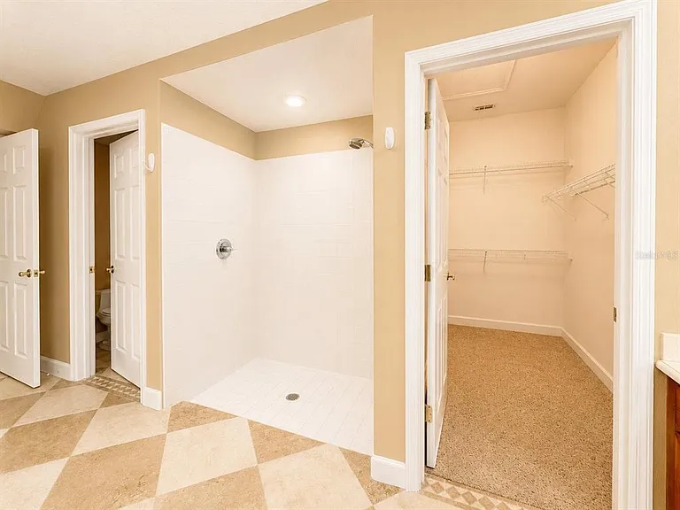 8650 Tara Oaks Ct — Photo 10