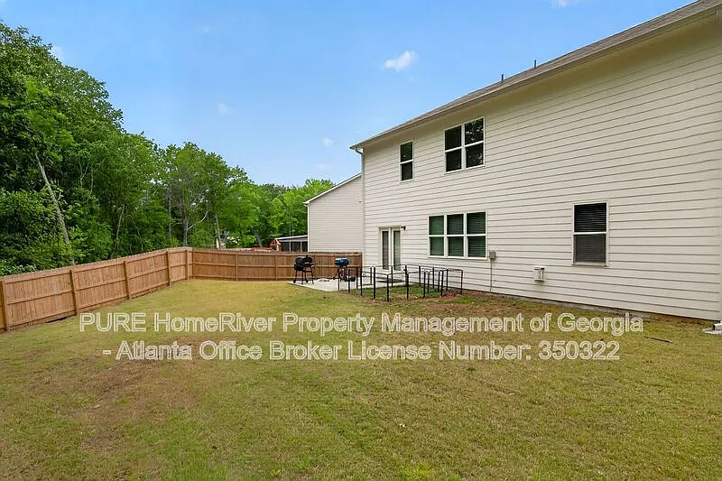 5 bed, 3.0 bath, 3170 sqft, $3,150 — Photo 3