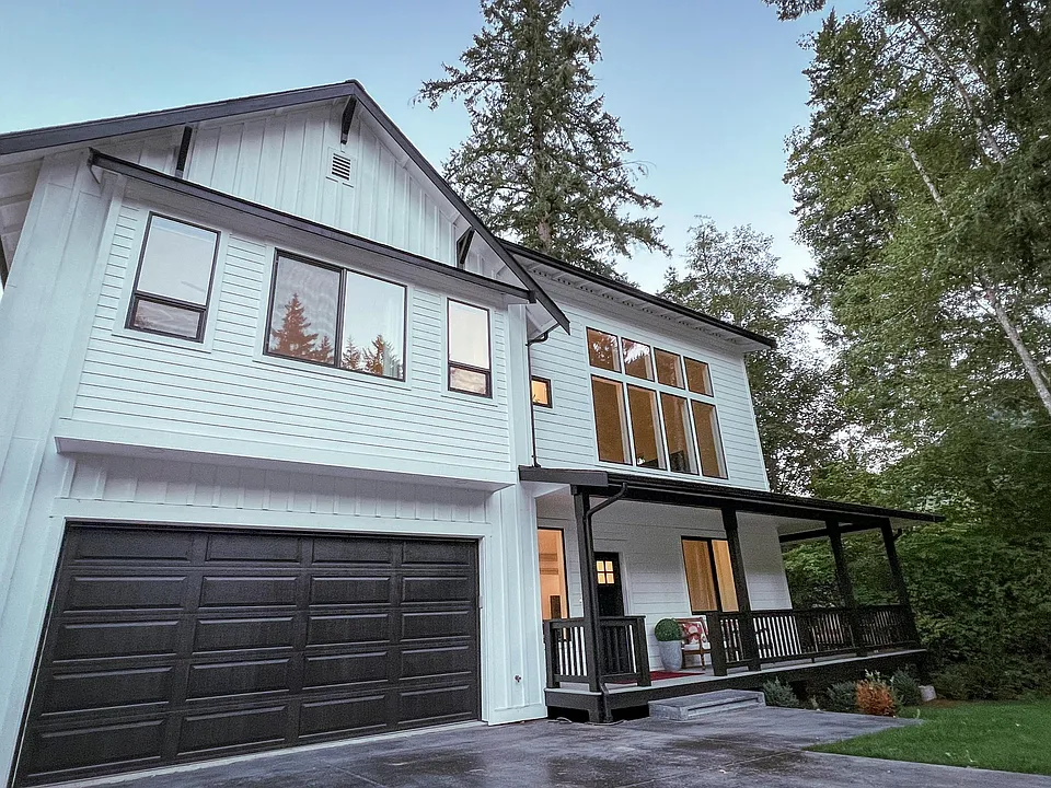 472 E Alder Dr