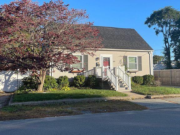 3rd image of 89 Vincent Ave