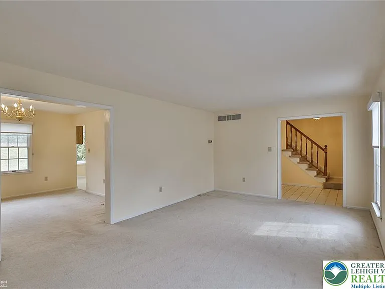 4059 Wedgewood Rd — Photo 10