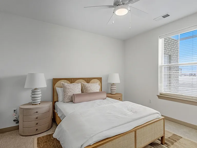 Allure Apartments — Photo 7