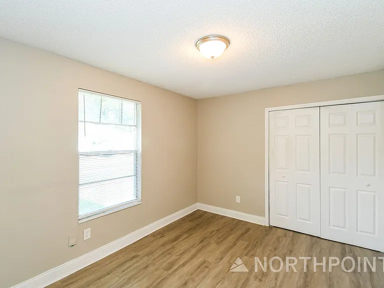 7215 Sharbeth Dr S — Photo 12