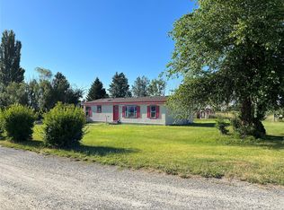 2 Summerwind Rd, Omak, WA 98841