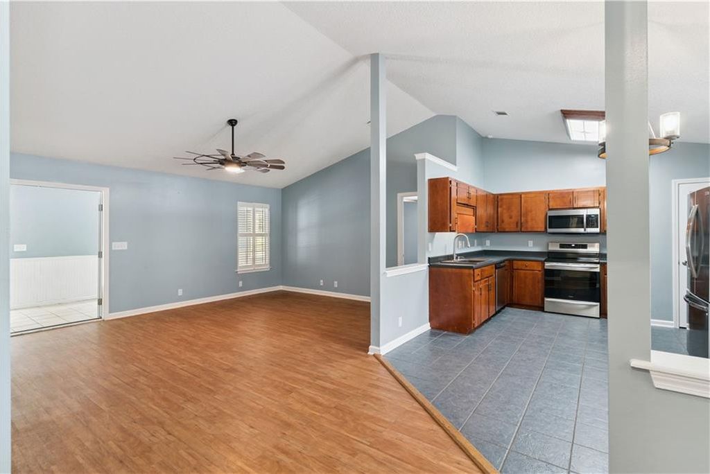 314 Lake Forest Dr, Kingsland, GA - View 5
