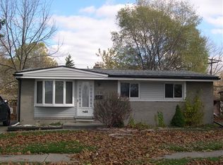 335 Bert Ln, Inkster, MI 48141