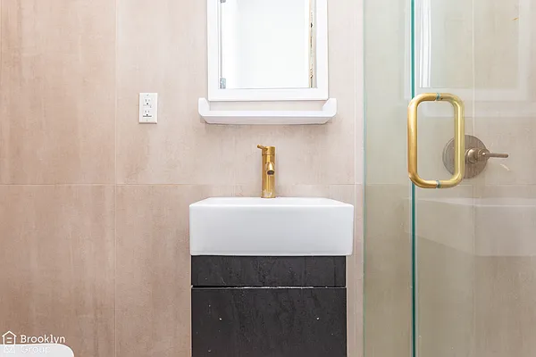 Rented by Brooklyn Group | media 26