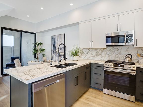 4th image of 2041 Diamond St #0