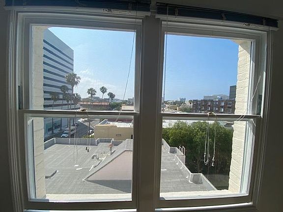 5th image of 330 California Ave #504