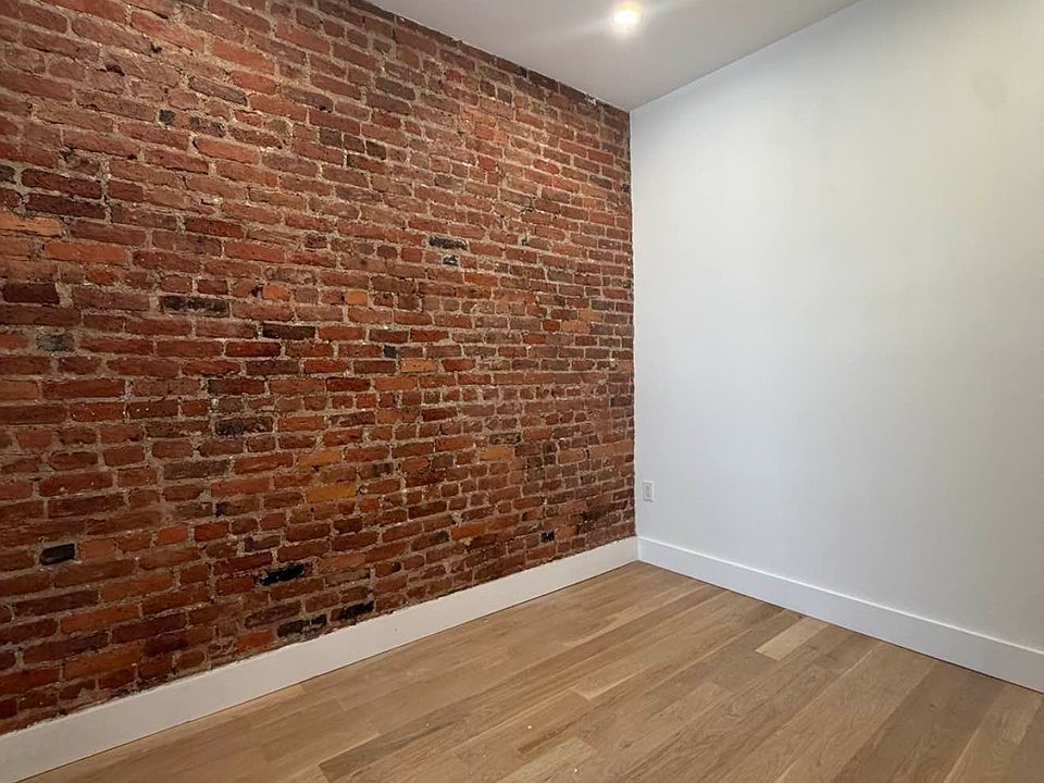 2nd image of 28 Bedford St APT 14