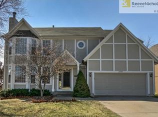 21713 W 49th St, Shawnee, KS 66226
