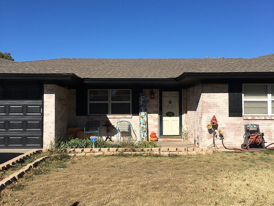 1st image of 127 Cherokee Dr