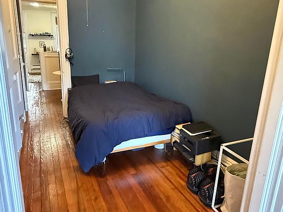4th image of 925 Park Ave APT 4R