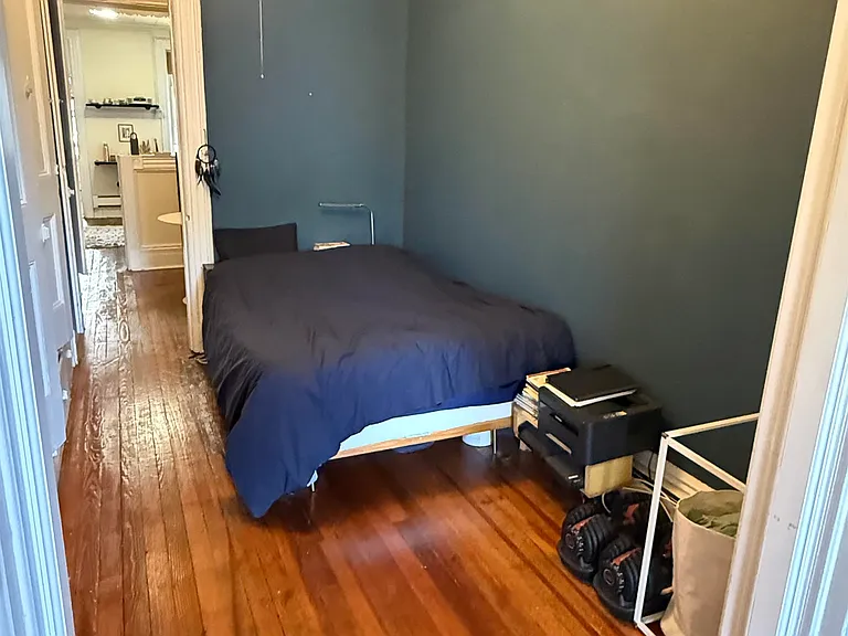 925 Park Ave #4R — Photo 4
