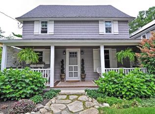 63 Wawela Rd, Webster, MA 01570