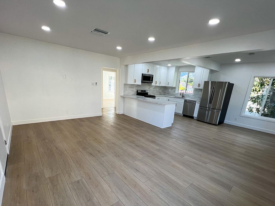 1st image of 1037 W Glenoaks Blvd #1039