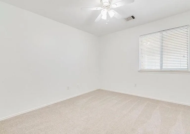 158 Hogan — Photo 18
