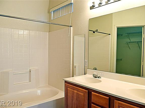 4th image of 6324 Desert Leaf St Unit 201