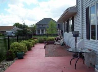 1442 Dairy Ln, Ottawa, IL 61350