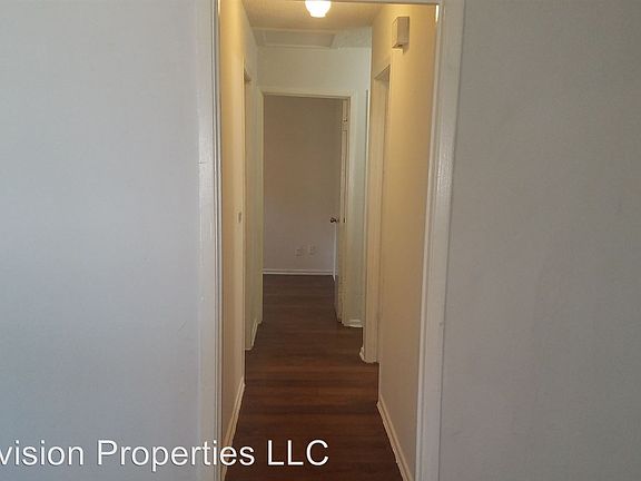 3rd image of 220 Odell St