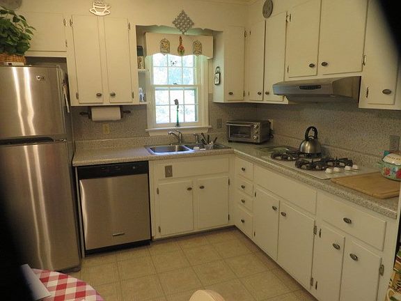 5th image of 346 Pettus St