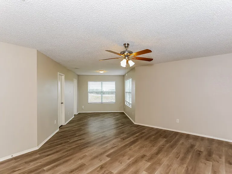 8304 Cutter Hill Ave — Photo 11
