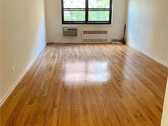 5th image of 57-10 Junction Blvd APT 5K