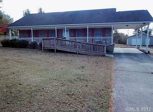 1st image of 2591 Bernice Dr