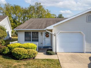 432 Spruce St, Barberton, OH 44203