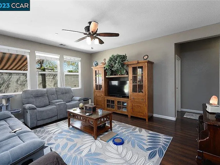 801 McCauley Way — Photo 3