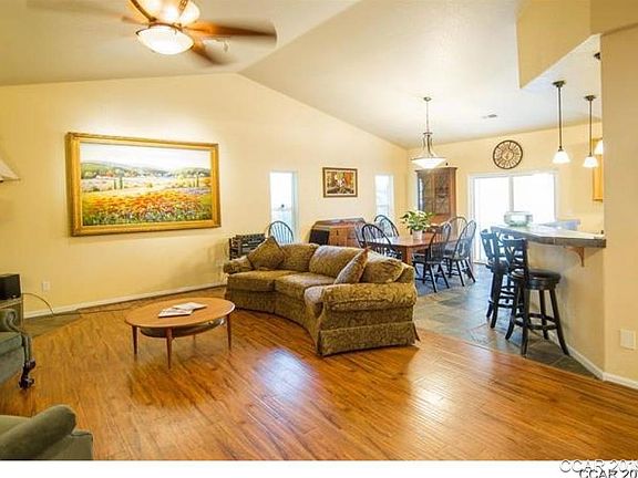 3rd image of 364 Barretta St #12