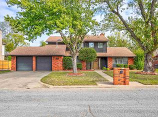2317 NE Turtle Creek Dr, Lawton, OK 73507