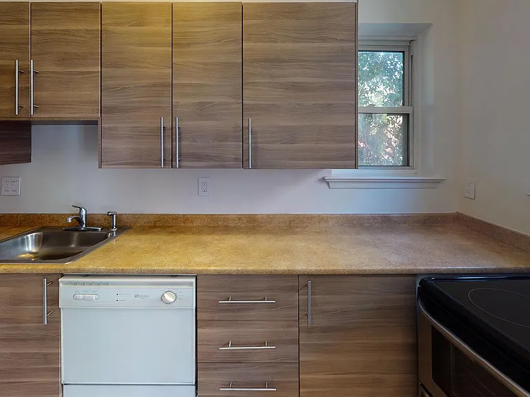 1413 Q St NW — Photo 3