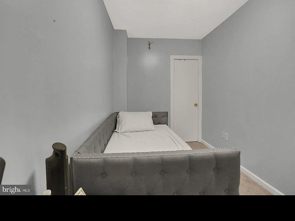 1st image of 33 S 17th St