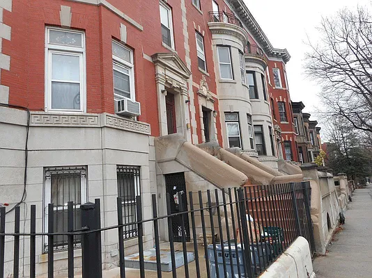 Rented by L.Nelson & Associates | media 3