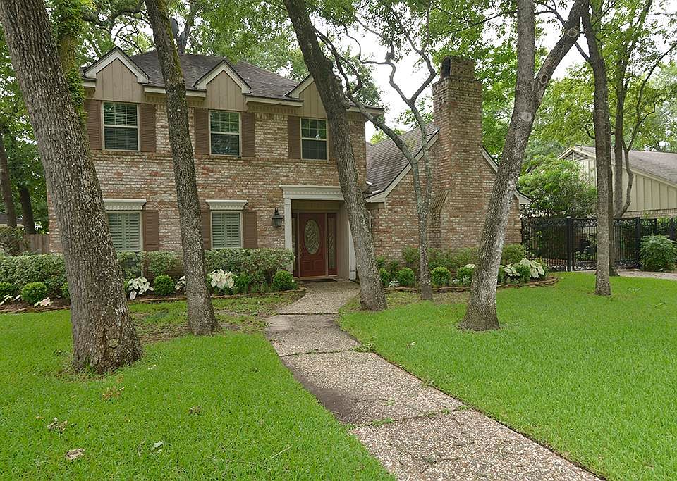 1st image of 755 Langwood Dr