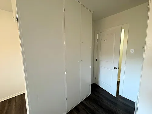 4360 Willowbrook Ave — Photo 7
